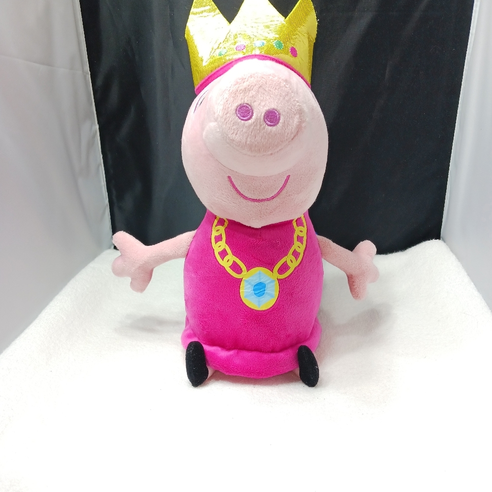 Peppa Pig Princess N Oink Talking Plush Stuffed Animal Oinks And Talks